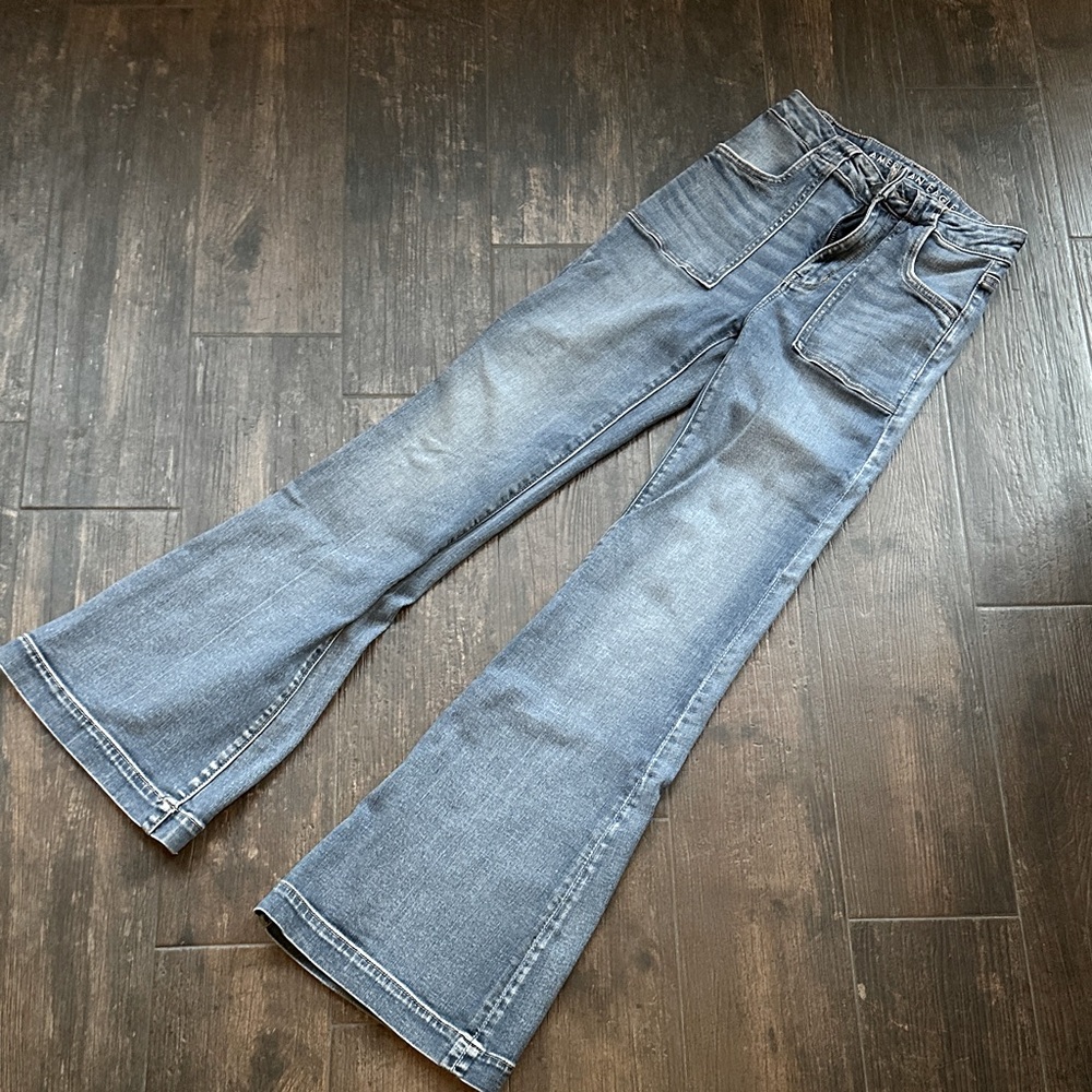 American Eagle Outfitters Light Blue Flare Jeans Sz0
25.46.07EB